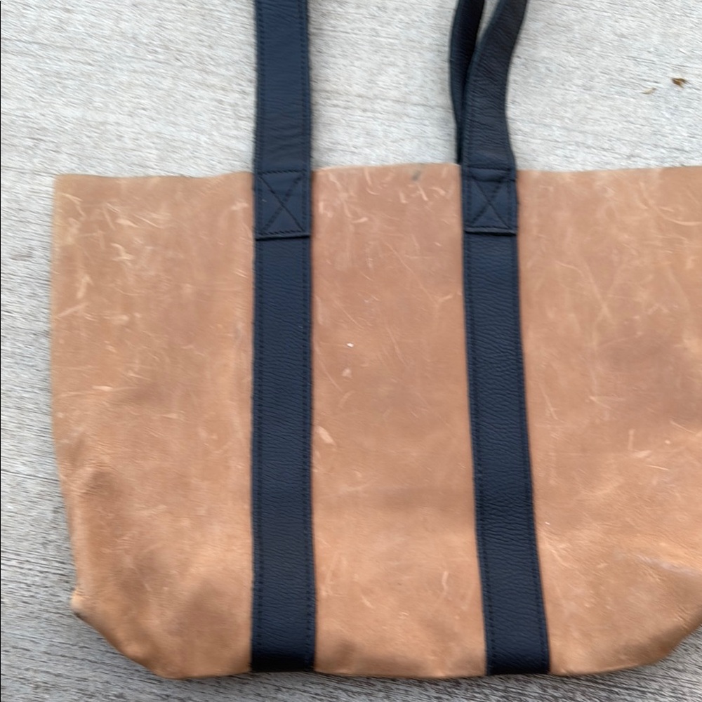 Tan and Black Sseko Leather Tote Bag - Picture 4 of 6